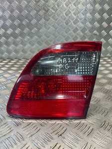 Mercedes-Benz E W211 2007 Hinten rechts Rückleuchte Heckleuchte innen TOF45467