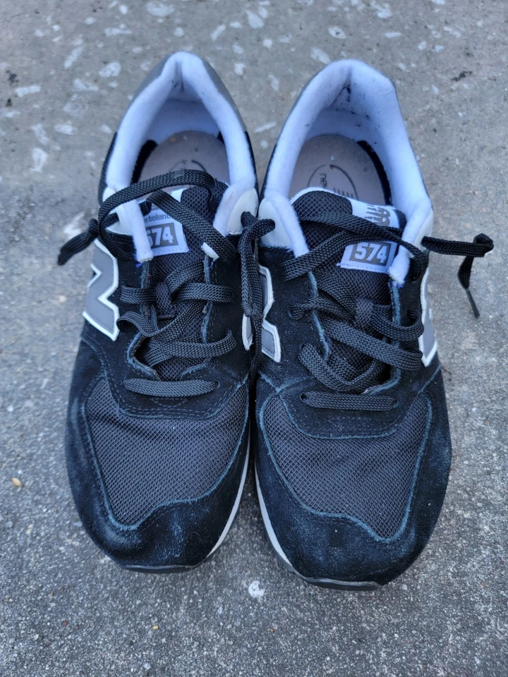 Zapatilla deportiva New Balance 574 clásica con cordones negra/blanca/gris KL574SKG. EE. UU. Talla 7 Foto 3 de 4