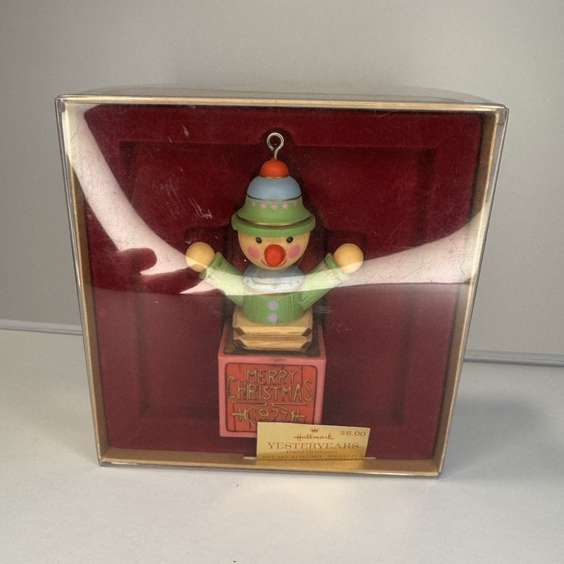 Vintage Hallmark Yesteryears 1977 Jack in the Box Ornament w/ Original Box