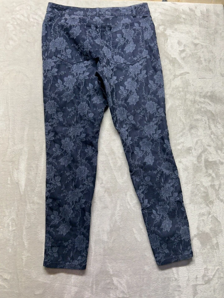 Style & Co. Pantalones chinos ajustados para mujer talla 11 azules florales tiro medio elásticos Foto 3 de 3
