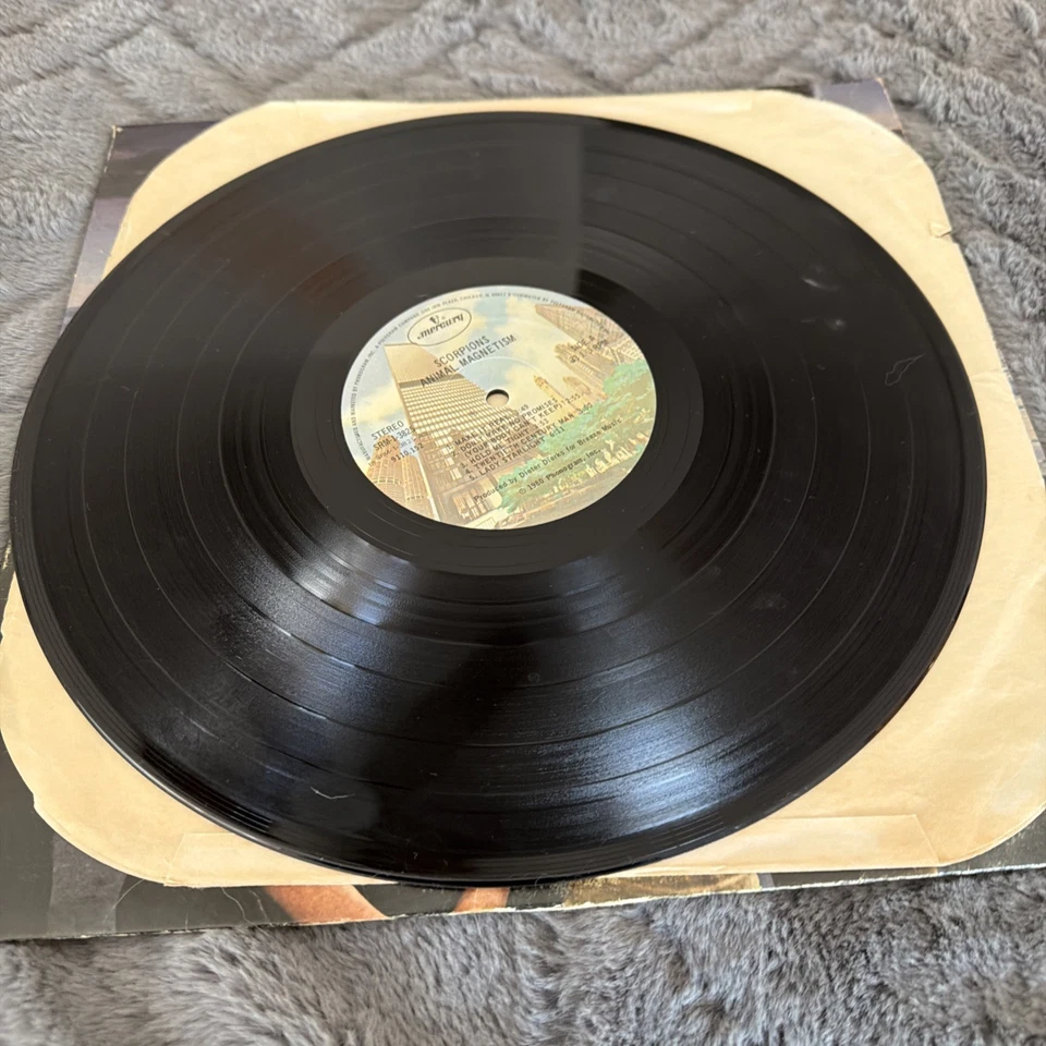 Scorpions Animal Magnetism 1980 LP Vinyl Record Mercury Foto 3 de 4