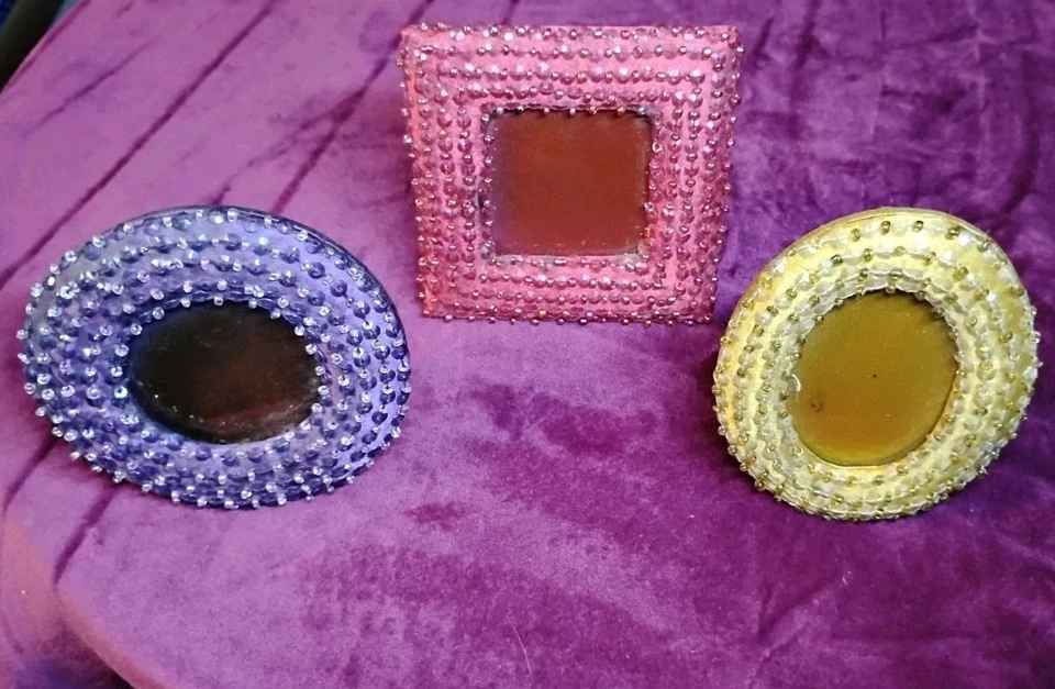 Mini marcos Pier 1 rosa púrpura y amarillo con cuentas Shabby Core idea de regalo para niñas/adolescentes Foto 3 de 4