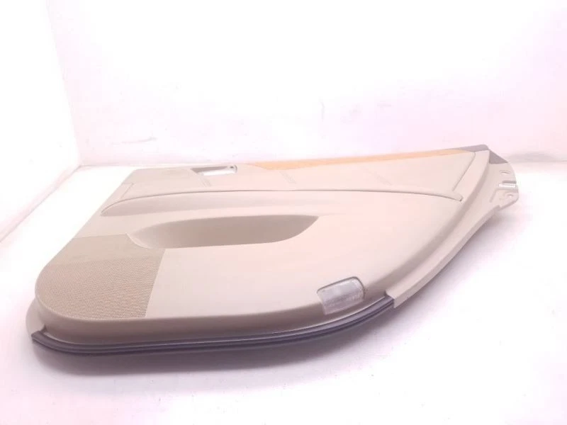 Toyota Avalon Limited 2005 montaje del panel de la puerta trasera del lado del pasajero  Foto 2 de 4