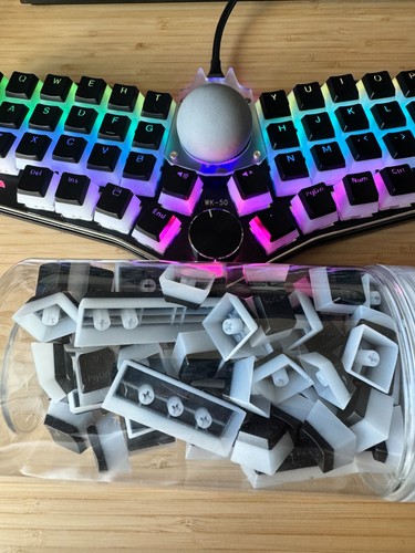 Gaming keyboard wk-50 black switch with trackball - Picture 3 of 7