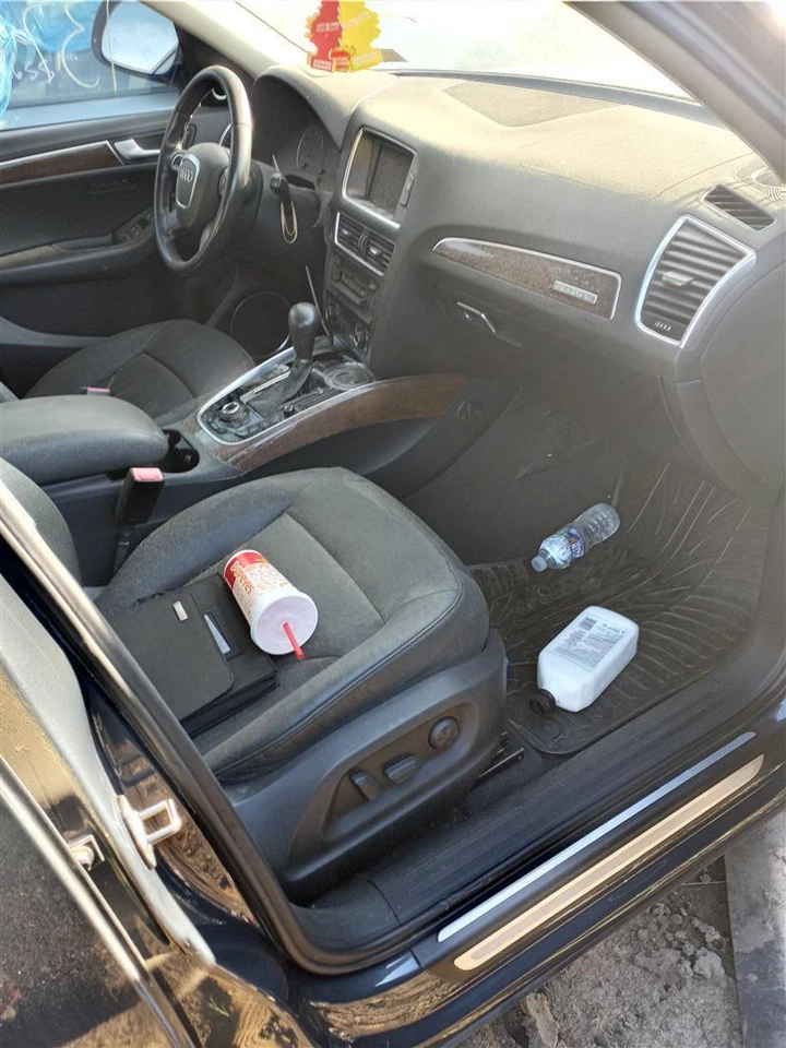 2010 AUDI Q5 Left Tail Light Assembly Grey OEM 1599954 137K Mileage - Изображение 4 из 4