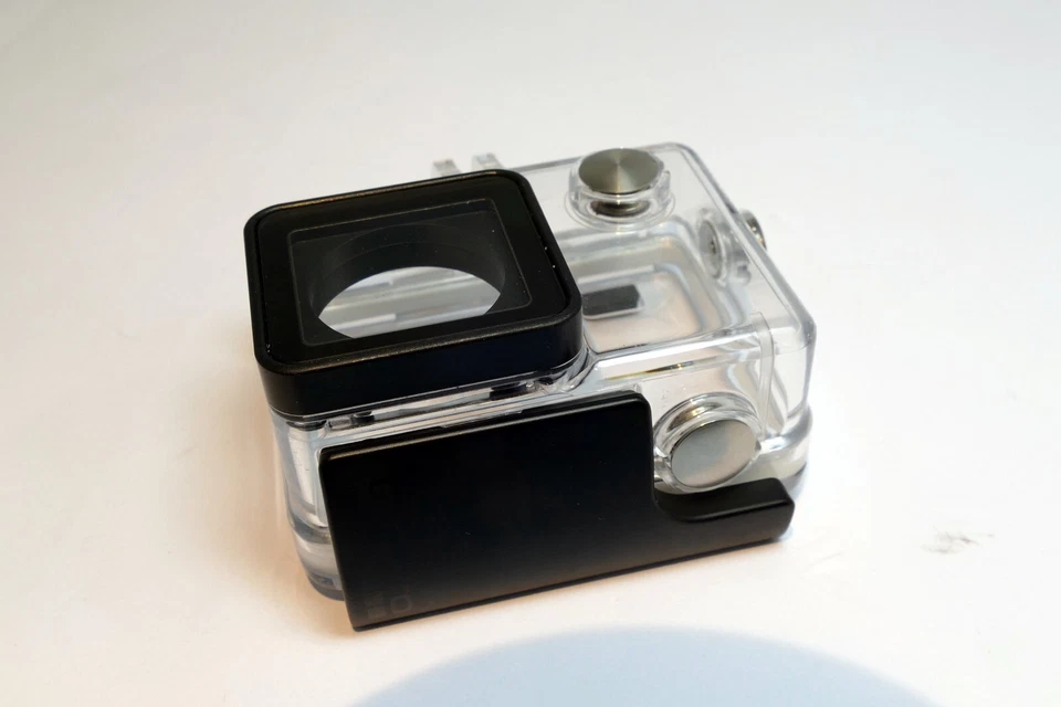 Carcasa rígida impermeable de plástico GoPro HERO Foto 3 de 4