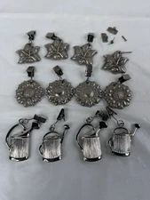 Clip-On Picnic Tablecloth Weights Floral Sunflower Whimsical Garden Set of 12