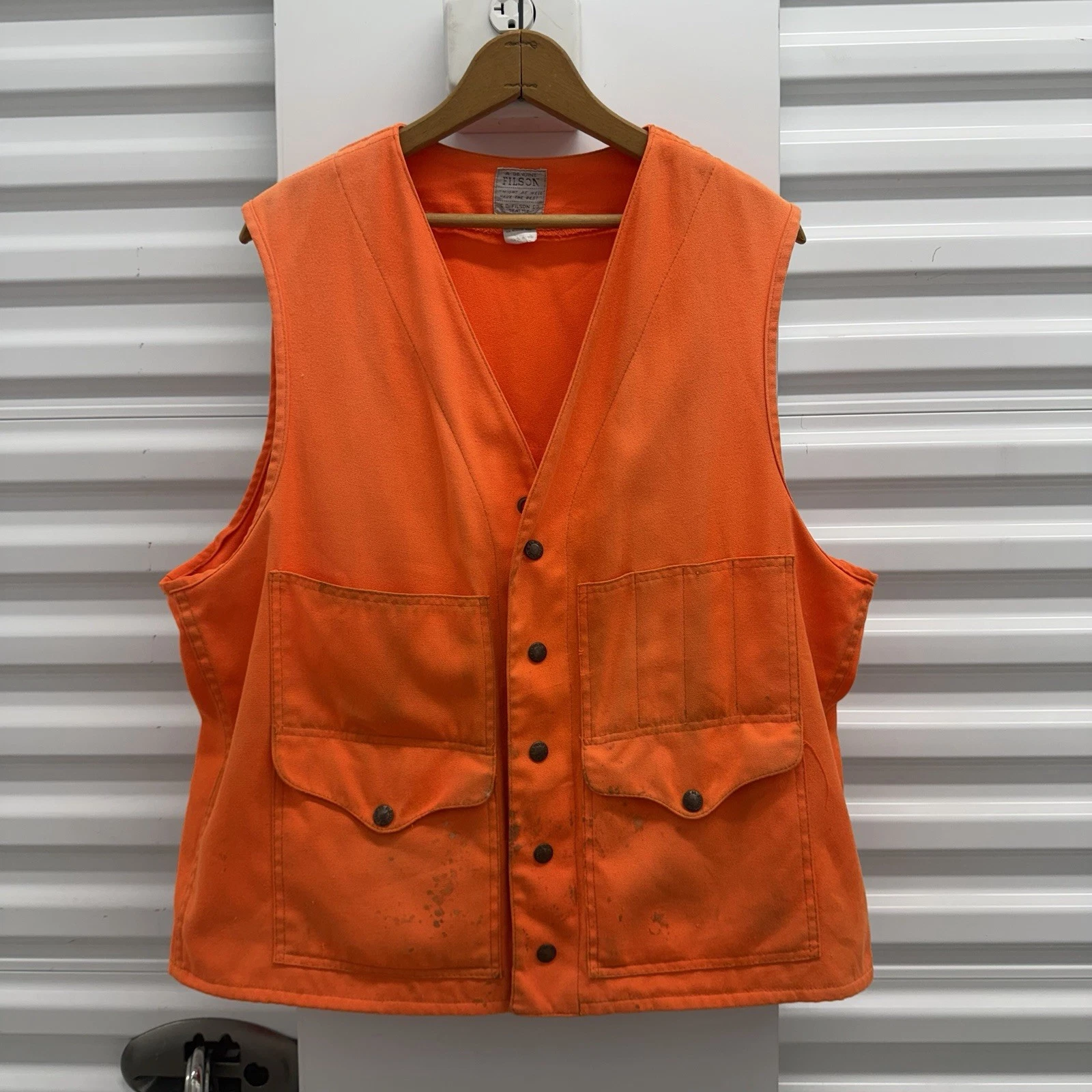 VTG FILSON STYLE 12 BLAZE ORANGE SNAP BUTTON HUNTING VEST USA MENS SIZE 44