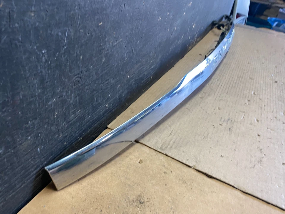 Moldura de puerta trasera Ford Explorer 2011-2014 con cámara OEM s1459 DG Foto 3 de 4