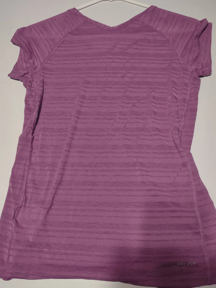 Nike Dri Fit Women's V Neck Shirt - Size Small - Light Purple - Image 2 of 4