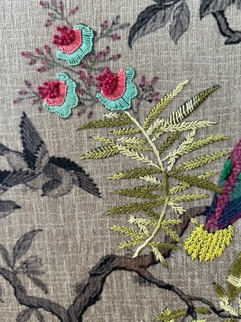 Cabecero cruel bordado mexicano auténtico Foto 2 de 3