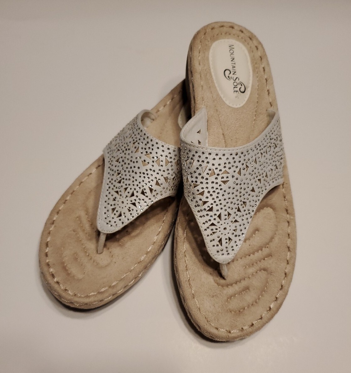 Mountain Sole Women's Thong Sandal White Fabric w/Sil… Gem