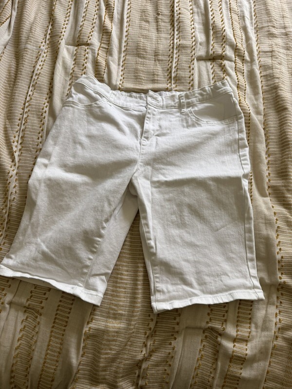 Girls White Place Shorts Size 14 P