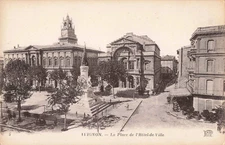 Postcard Avignon La Place de I'Hotel de Ville 1919 Statue France RPPC Real Photo