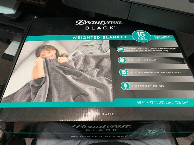 Beautyrest Black Weighted 15 LBS Blanket, Quilted 48" x 72" -NEW grey