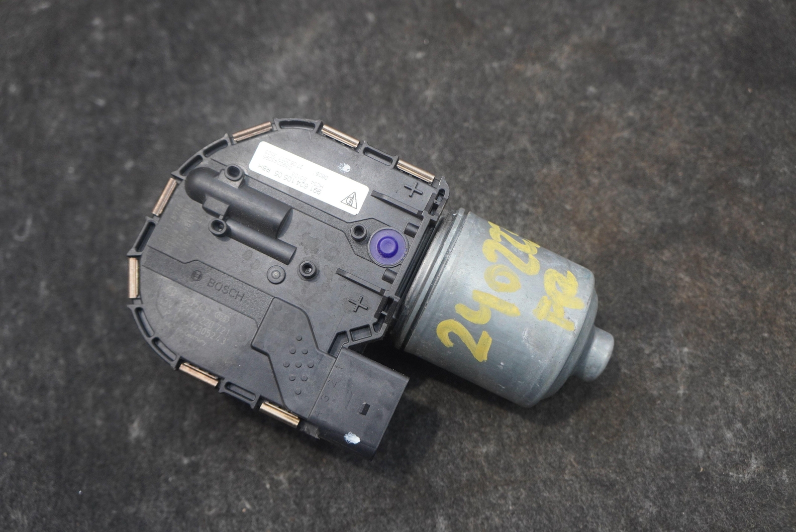 Porsche 911 GT3 2018 Front Windshield wiper motor