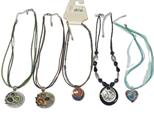 LAURA ASHLEY PENDANT NECKLACE 16-19