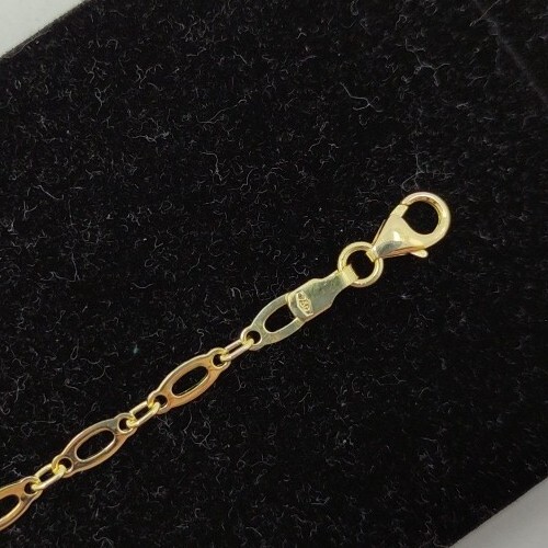 18K Gold Bracelet 750 MLS. Engraving Plate. 17 Cm. 2.92