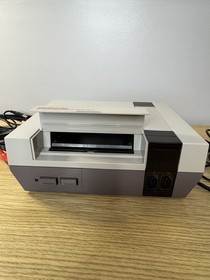 Nintendo Entertainment System NES Console - Gray (NES-001) with HDMI Converter
