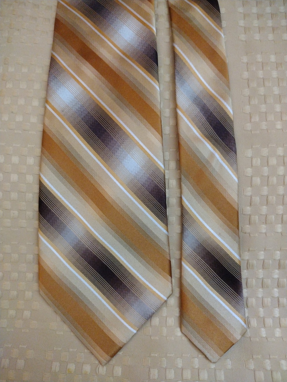Picture 4 of 5