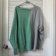 Green and gray color-blocked sweatshirt