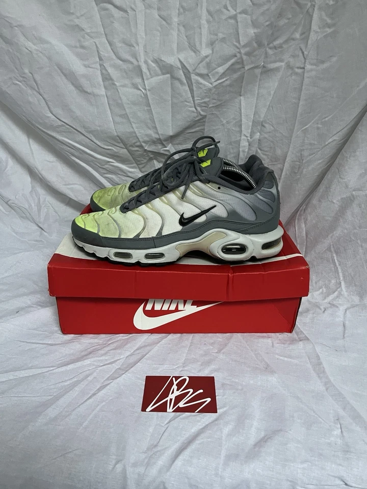 Nike Air Max Plus 1, photo 1 sur 5
