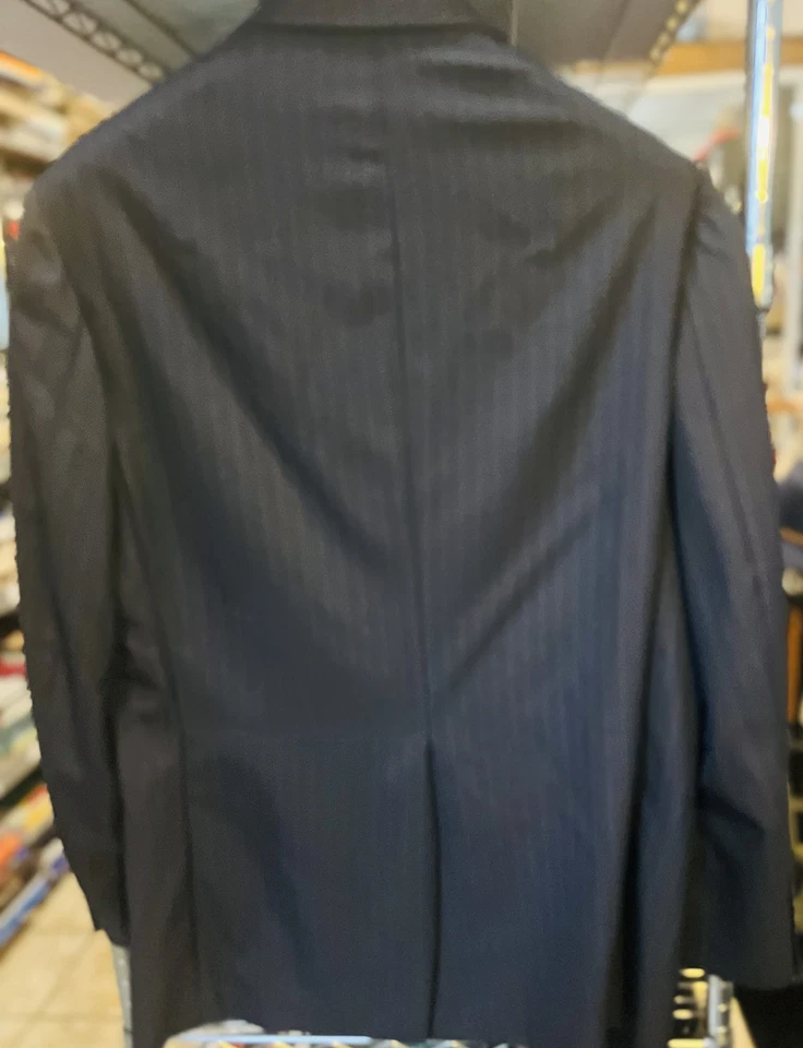 Paul Stuart Silky Powder Pinstripe Suit 2-Piece Made in Canada 42R Jacket + Pl - Image 3 of 4