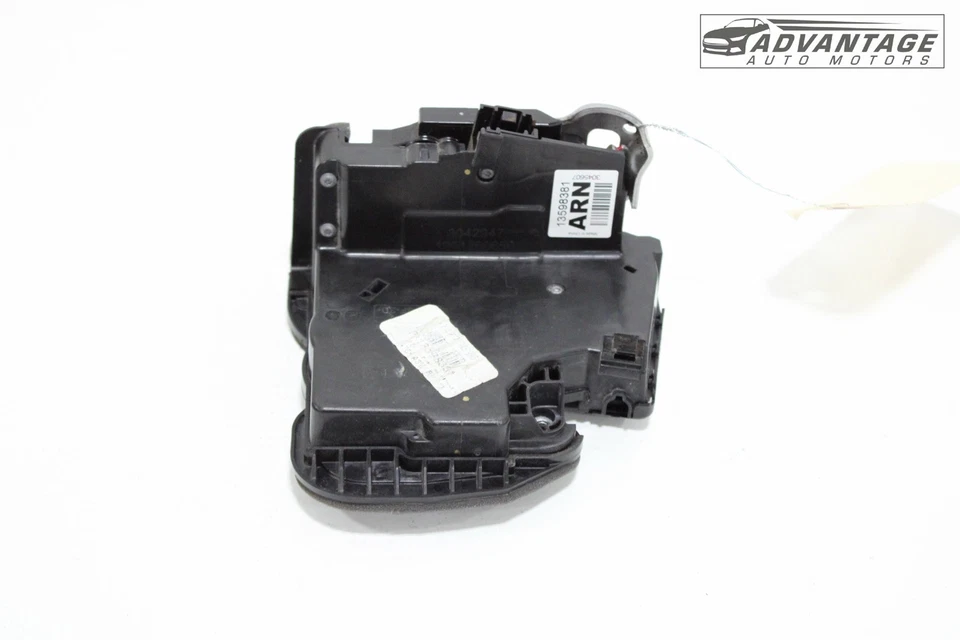 Chevrolet Silverado 1500 LD 2019 panel de puerta trasera izquierda cierre actuador OEM Foto 2 de 4