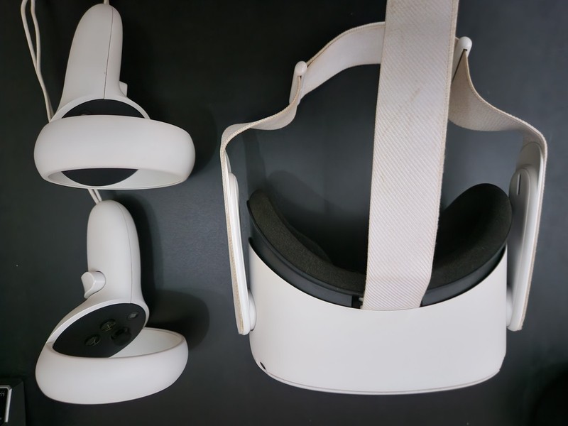 Meta Quest 2 256GB VR Headset & Controllers All-in-One Virtual Reality System