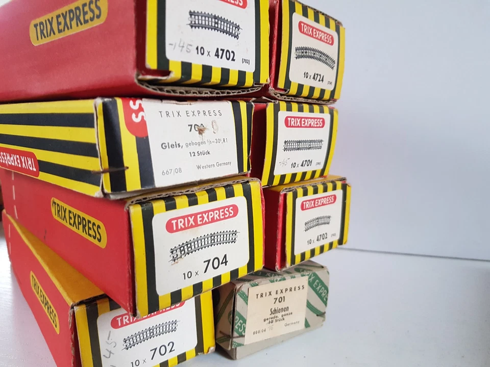 Trix Express more than 150 Rails (Cardboard Rail System) To Restore!!! - Image 3 of 4