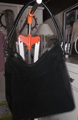 Gucci sac porté épaule femme cuir et daim noir doublure tissu Avec Dustbag. - Photo 1/4