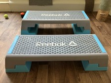 2x Reebok Steps