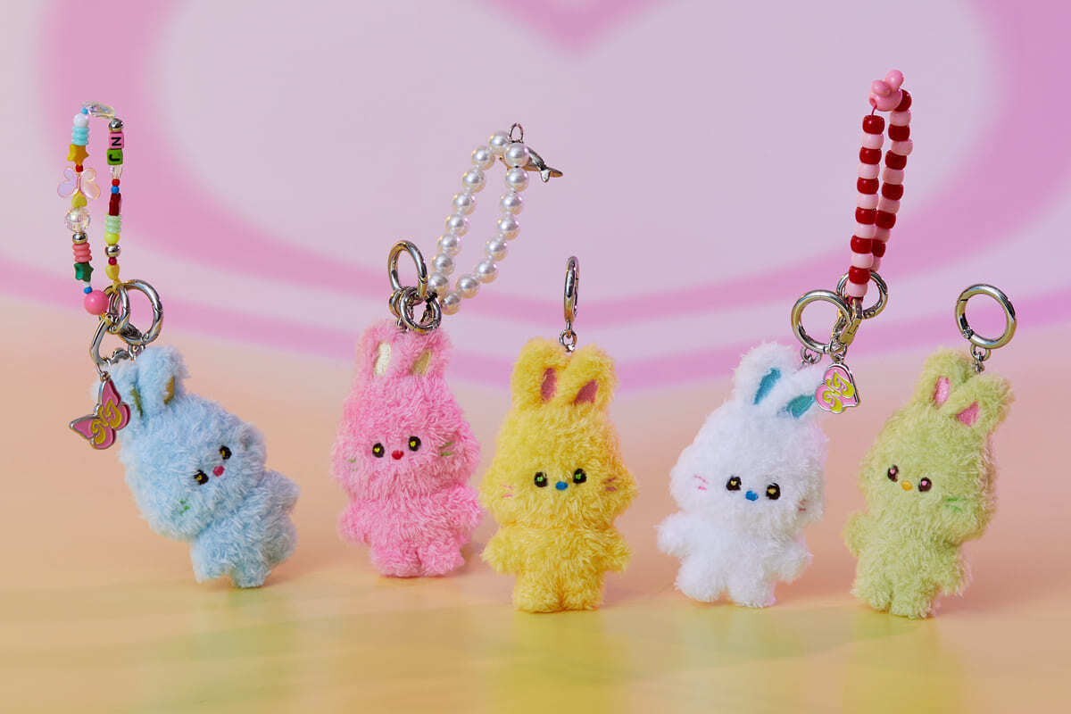 NEWJEANS LINE FRIENDS POP-UP STORE MD BUNINI MINI RABBIT NEWJEANS LINE FRIENDS POP-UP STORE MD BUNINI MINI RABBIT