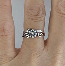 925 Sterling Silver Sunflower Ring with Leaf, Dainty Ring, Beautiful Silver Ring