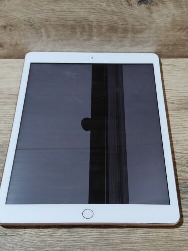 Apple iPad 8th Generation 32GB WIFI + CELLULAR faulty spares repairs A2429  - Afbeelding 1 van 13