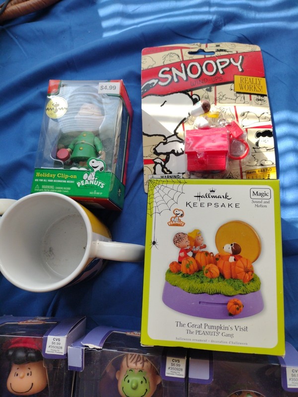 Peanut Lot Mixed Items And Toys