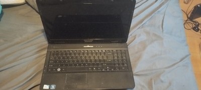 eMachines E725 15.6in Intel Pentium  N0 HDD Win7 Black w/ charger