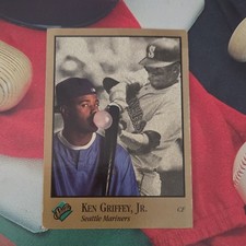 Leaf 1992 Studio Ken Griffey Jr #232 Seattle Mariners MLB Baseball Card