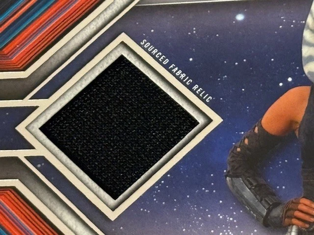 Ahsoka Tano Worn Used Fabric Shirt Relic Prop Star Wars Topps Masterwork Glove - Image 2 of 3