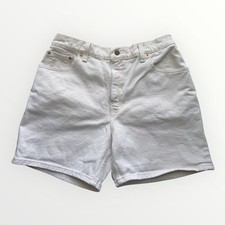 Levi s Vintage Shorts 551 Size 14 Petite White Denim High Rise Relaxed Fit