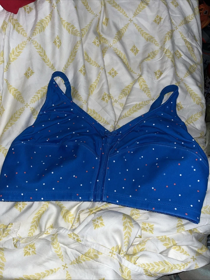 Sujetador Comfort Choice 44DDD Rosa Inalámbrico Sin Forro Cierre Ajustable Frontal Foto 2 de 3