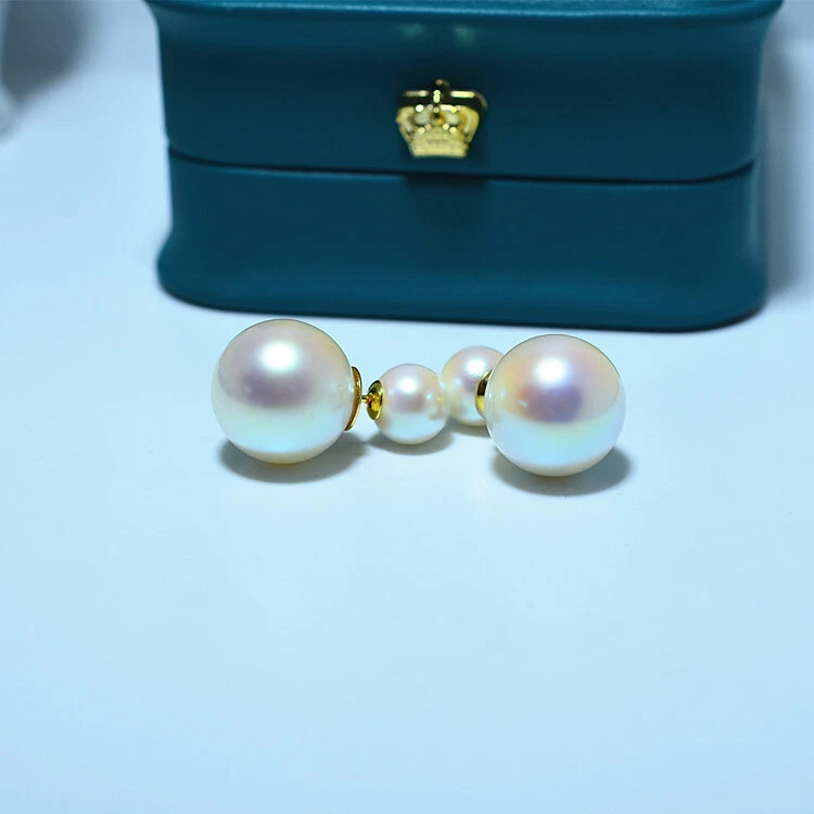 Aretes de doble cara blancos japoneses con placa de oro de 14k concha de Akoya Foto 2 de 4