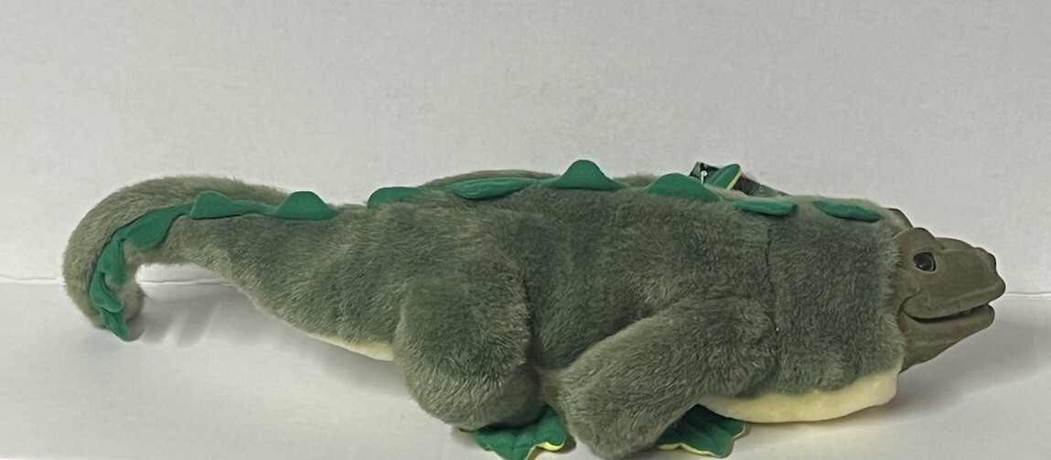 Iguana Lizard Reptile Puppet Hosung Brand Plush w/Tags 1997