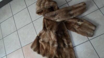 LADY ASTOR Damen Jacke Mantel  Winterjacke Pelz Kapuzenjacke Bisamratte  L 42 44