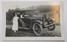 Antique 1920 Model T (?) Auto Car Man & Woman ID'd Hesse Black & White Photo NY