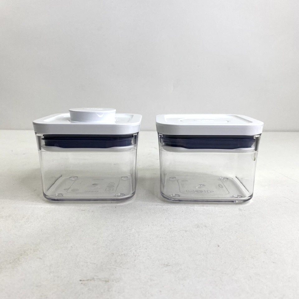 OXO Pop Contenedor Pequeño Cuadrado Mini (0,4 Qt) Juego de 2 Foto 2 de 4