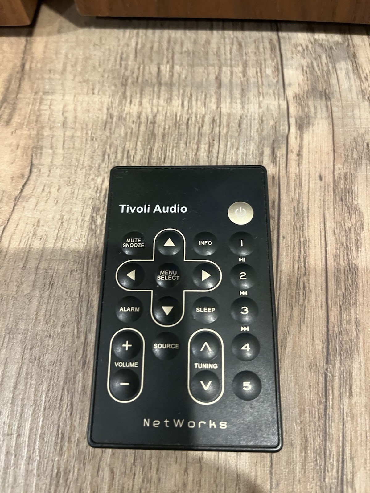 Tivoli Audio NetWorks WiFi Internet/FM Radio Stereo in Cherry w/External Speaker