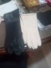 2for 1 Leather,Vintage Lady's Gloves Cream With Trim Black Angle Cut At Wrist