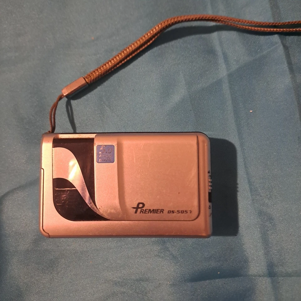 Digital Camera Premier, DS-5057. 5.0 Mega Pixels. tested & working memory card - Image 3 of 4