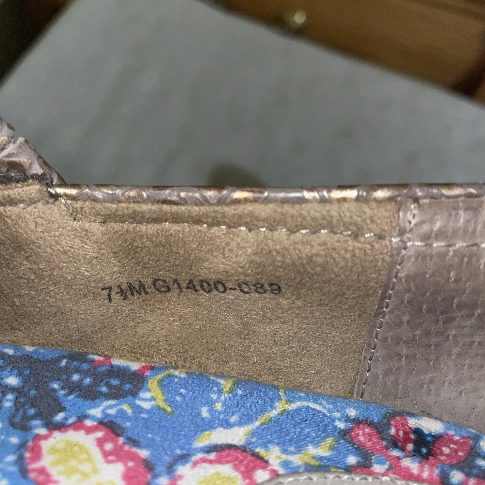 Grey’s Anatomy Nursing Shoes Womens Size 7.5 M Beige Leather Floral Clinic Work - Image 3 of 4